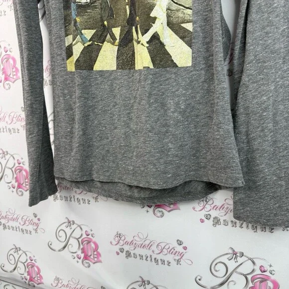 The Beatles long sleeve open back band tee grey Heather Gray Graphic Tee - Picture 4 of 13